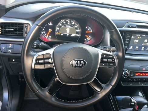Used 2019 Kia Sorento EX image 13