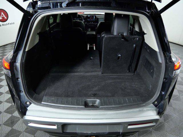 Used 2024 Nissan Pathfinder SL w/ SL Premium Package AWD/4WD image 23