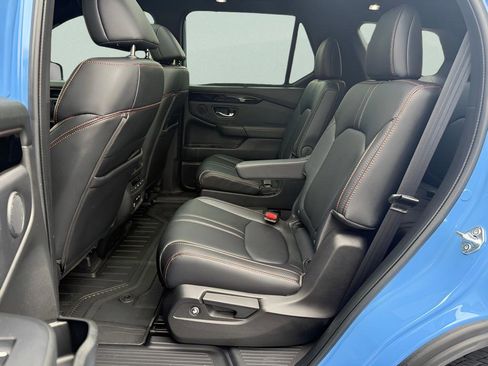 Certified 2023 Honda Pilot TrailSport image 31