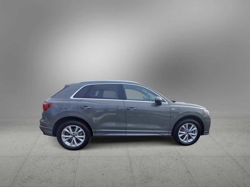 Certified 2025 Audi Q3 2.0T Premium w/ Convenience Package image 2