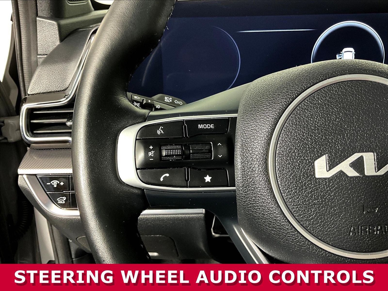 Used 2025 Kia Sportage SX AWD/4WD image 11