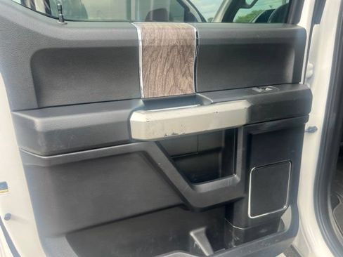 Used 2017 Ford F250 Lariat w/ Chrome Package AWD/4WD image 21