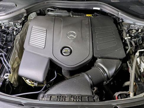 Certified 2025 Mercedes-Benz GLC 300 image 26