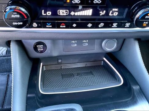 Certified 2025 Nissan Rogue Platinum w/ Platinum Premium Package FWD image 29
