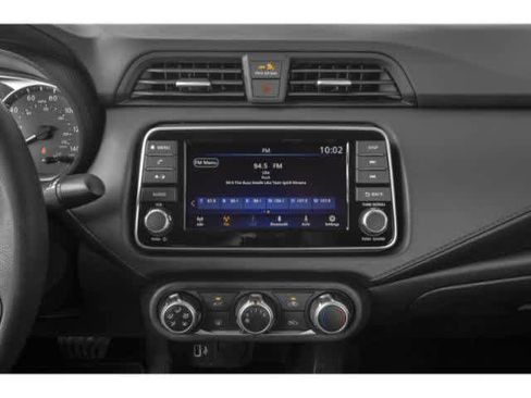 Used 2021 Nissan Versa SV FWD image 13