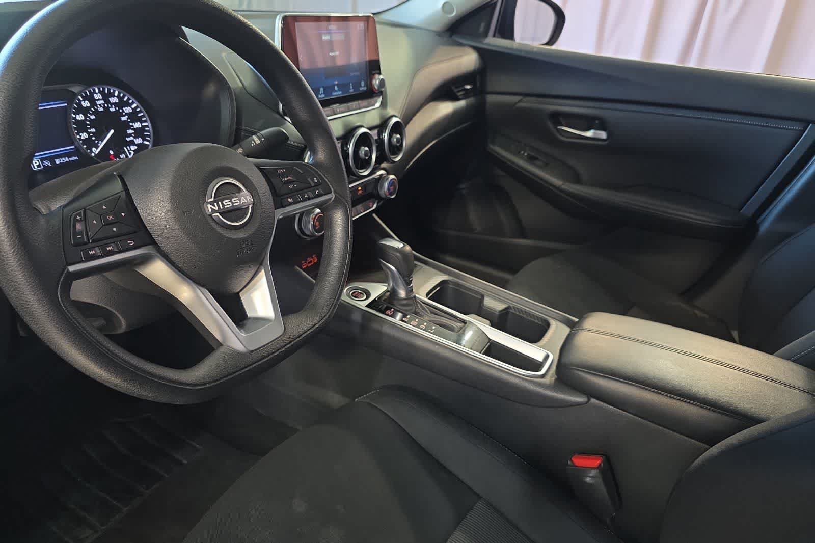 Used 2024 Nissan Sentra SV FWD image 14