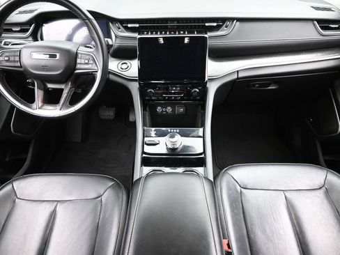 Used 2021 Jeep Grand Cherokee L Limited AWD/4WD image 17