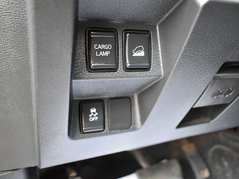 Certified 2023 Nissan Frontier SV image 29