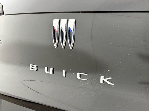New 2026 Buick Envista Avenir FWD image 17