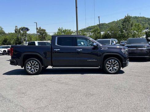 Used 2023 GMC Sierra 1500 Denali w/ Denali Reserve Package AWD/4WD image 2
