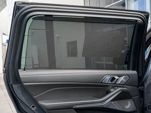 Used 2024 BMW X7 M60i w/ Executive Package image 19