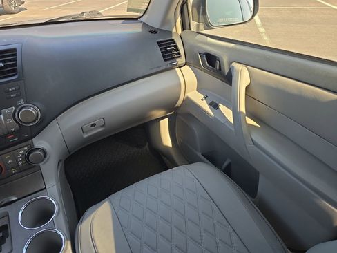 Used 2008 Toyota Highlander 2WD image 12