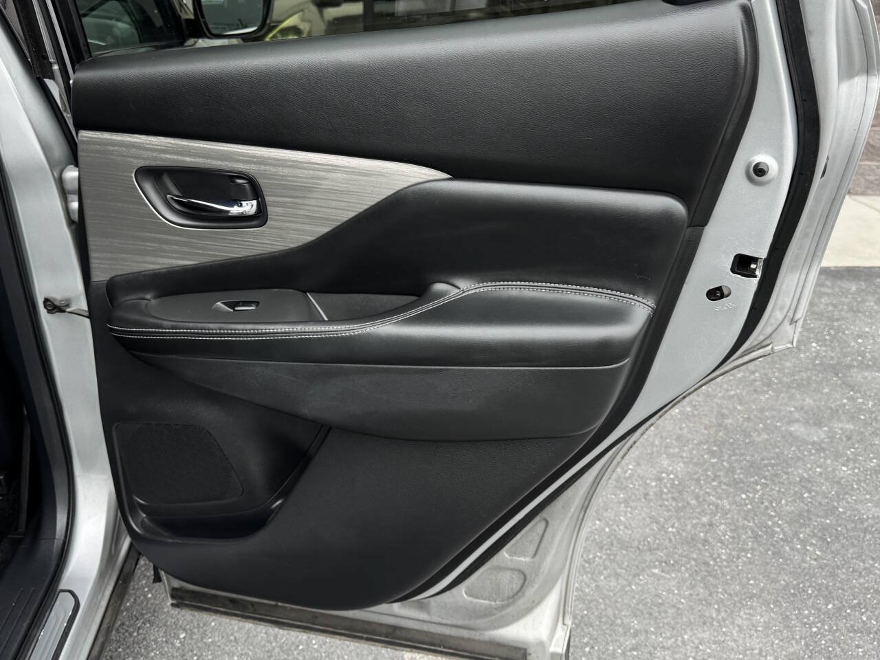 Used 2017 Nissan Murano SV w/ Premium Package AWD/4WD image 47