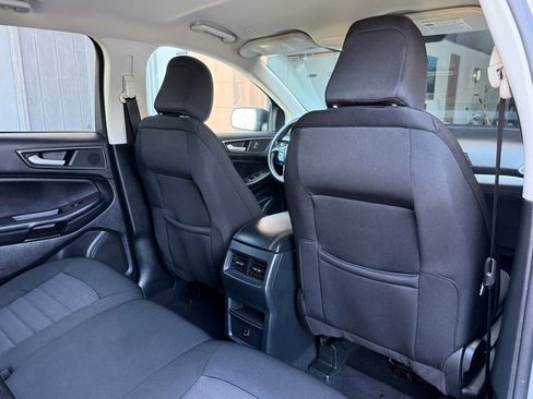 Used 2021 Ford Edge SE AWD/4WD image 16