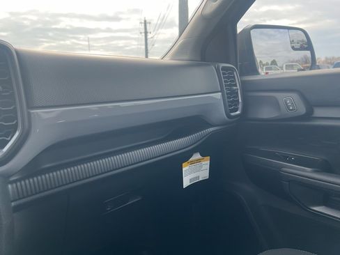 Used 2025 Ford Ranger XL w/ Trailer Tow Package image 31