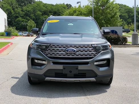 Used 2022 Ford Explorer Limited w/ Equipment Group 301A AWD/4WD image 2
