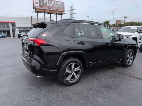 Used 2021 Toyota RAV4 SE AWD/4WD image 5