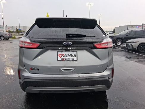 Used 2024 Ford Edge SEL AWD/4WD image 9