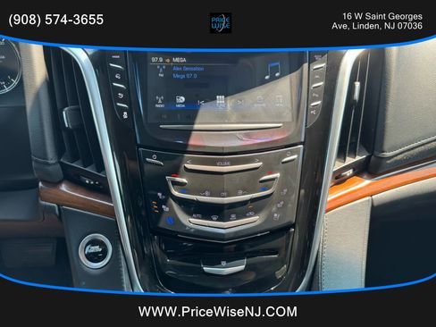 Used 2019 Cadillac Escalade ESV Premium Luxury image 15