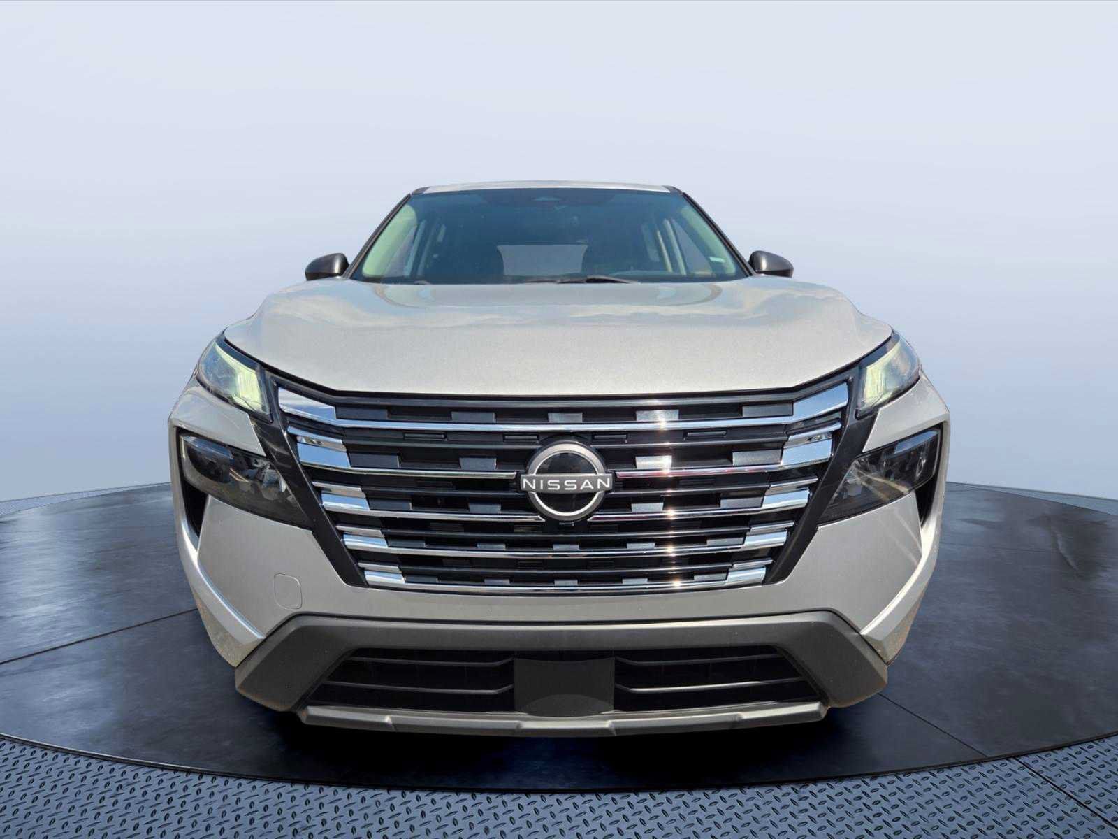 Used 2024 Nissan Rogue S FWD image 8