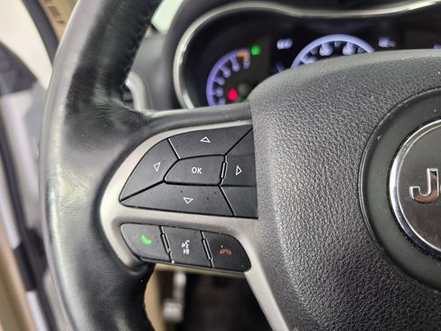 Used 2018 Jeep Grand Cherokee Limited w/ Luxury Group II AWD/4WD image 20
