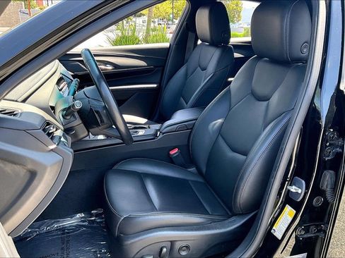 Used 2023 Cadillac CT4 Luxury RWD image 10