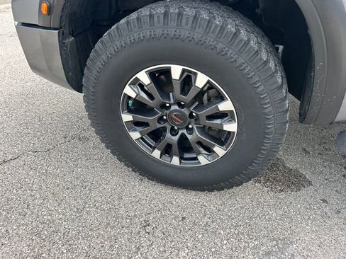 Used 2021 Nissan Titan PRO-4X w/ Pro-4x Convenience Package image 54