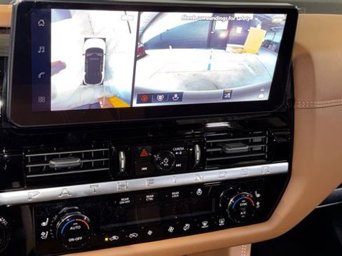 New 2026 Nissan Pathfinder Platinum w/ Cargo Package AWD/4WD image 27
