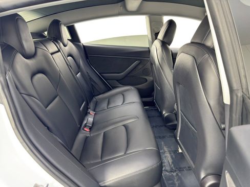 Used 2023 Tesla Model 3 Standard Range image 40