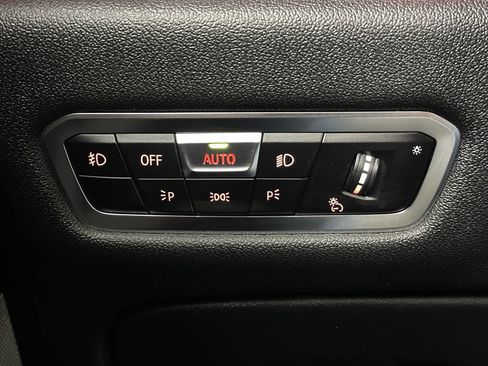 Used 2021 BMW X7 xDrive40i w/ Premium Package AWD/4WD image 40