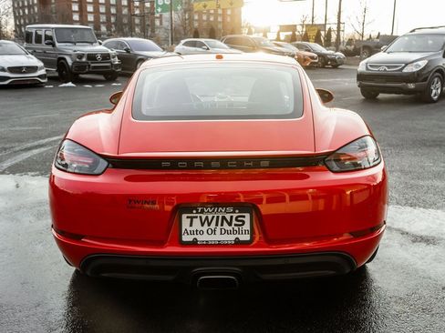 Used 2018 Porsche 718 Cayman Base image 34