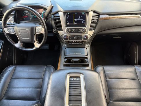 Used 2020 GMC Yukon XL Denali RWD image 6