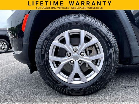 Used 2021 Jeep Grand Cherokee L Limited AWD/4WD image 9