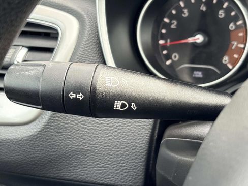 Used 2018 Jeep Compass Sport w/ Tech Group image 27