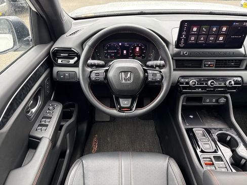 Certified 2026 Honda Passport TrailSport Elite image 30