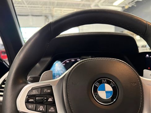 Used 2021 BMW X5 M50i w/ Executive Package AWD/4WD image 19