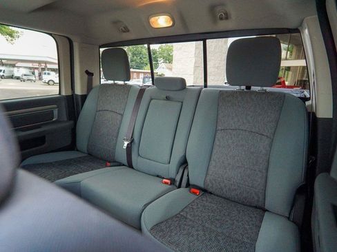 Used 2016 RAM 2500 Big Horn w/ Black Appearance Group AWD/4WD image 29