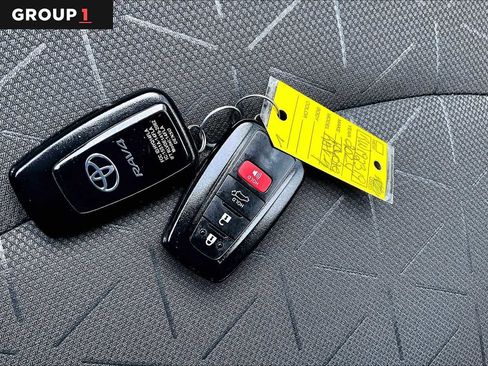 Used 2024 Toyota RAV4 XLE w/ Convenience Package image 15