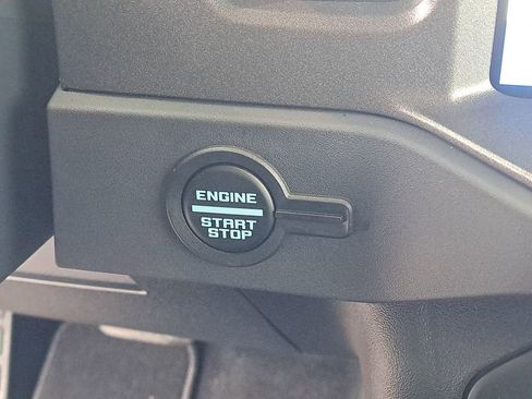 New 2025 Ford Bronco Badlands w/ Sasquatch Package image 13