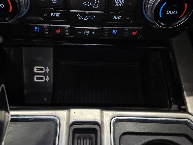 Certified 2019 Ford F150 Platinum w/ Equipment Group 701A Luxury AWD/4WD image 34
