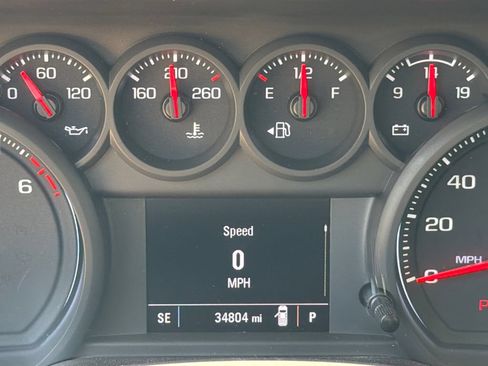 Used 2022 Chevrolet Silverado 1500 Custom RWD image 34