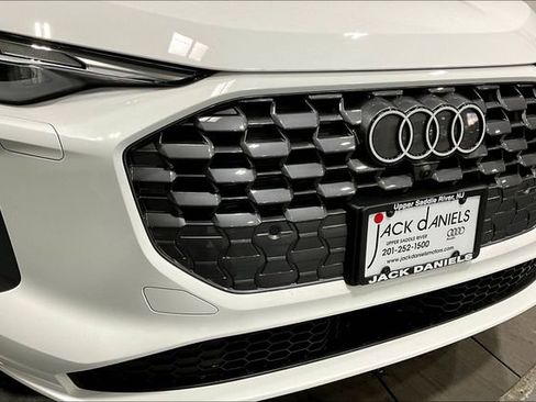 Certified 2025 Audi Q5 Premium w/ Convenience Package AWD/4WD image 29