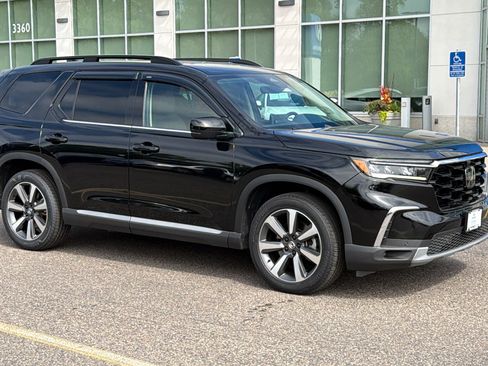 Certified 2025 Honda Pilot Elite image 1