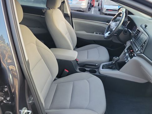 Used 2020 Hyundai Elantra Value Edition FWD image 22