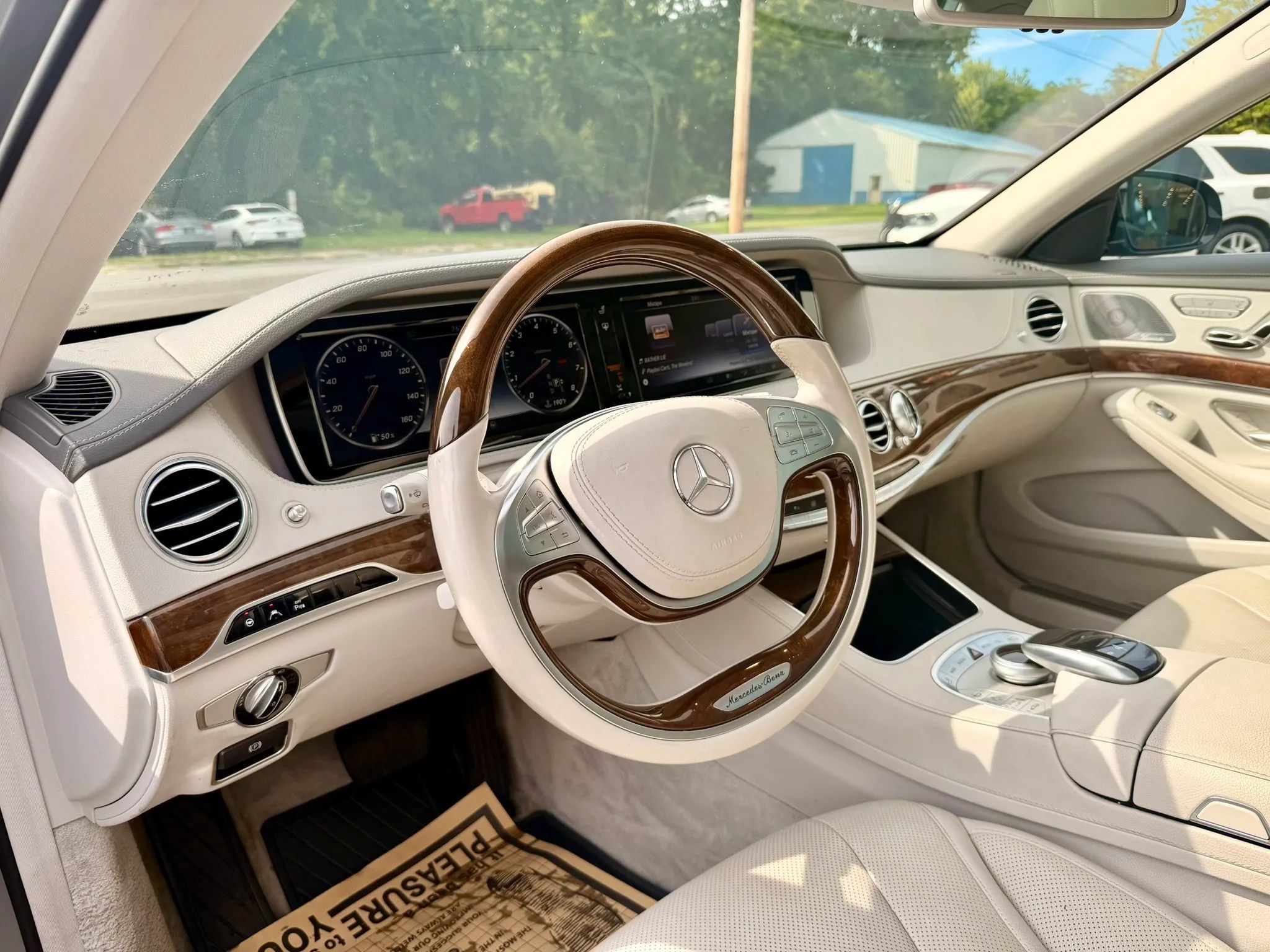Used 2015 Mercedes-Benz S 550 4MATIC Sedan image 16