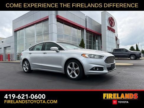 Used 2014 Ford Fusion SE FWD image 1