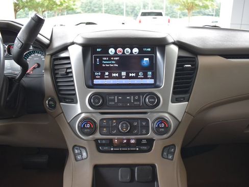 Used 2018 GMC Yukon SLT w/ Premium Edition RWD image 17