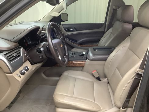 Used 2019 Chevrolet Tahoe Premier AWD/4WD image 14