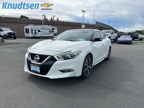 Used 2018 Nissan Maxima 3.5 SL FWD image 3