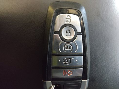 Used 2023 Ford Explorer XLT w/ Equipment Group 202A image 32